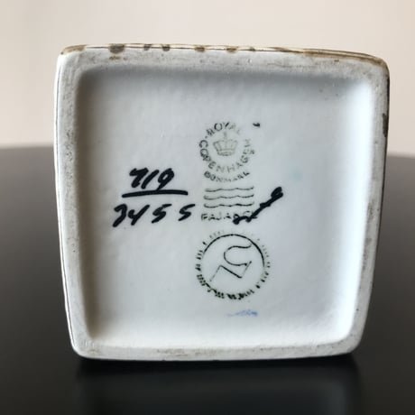 《Royal Copenhagen》  Baca シリーズ花瓶（小）
