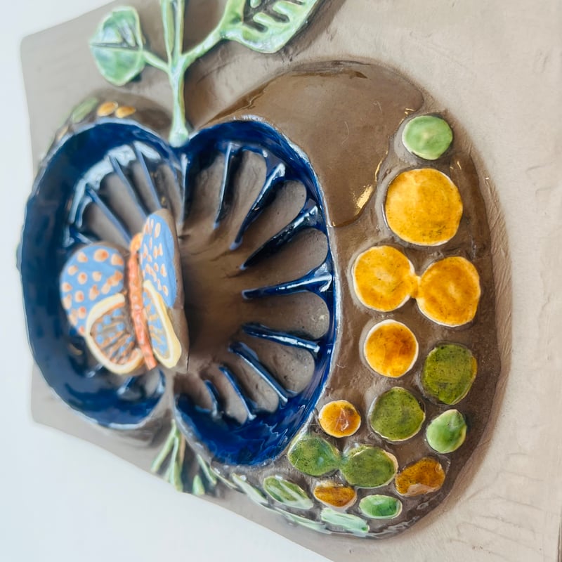 Jie Gantofta》リンゴと蝶 立体【Annika Khilman】 | sugallery