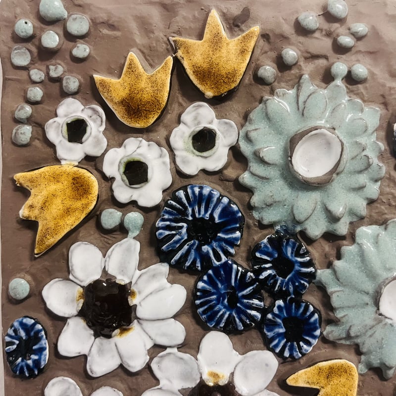 ☆ご予約品☆【Annika Kihlman/アニカ・キールマン】お花の陶板 ☆ご予約品☆【Annika Kihlman/アニカ・キールマン】お花の陶板