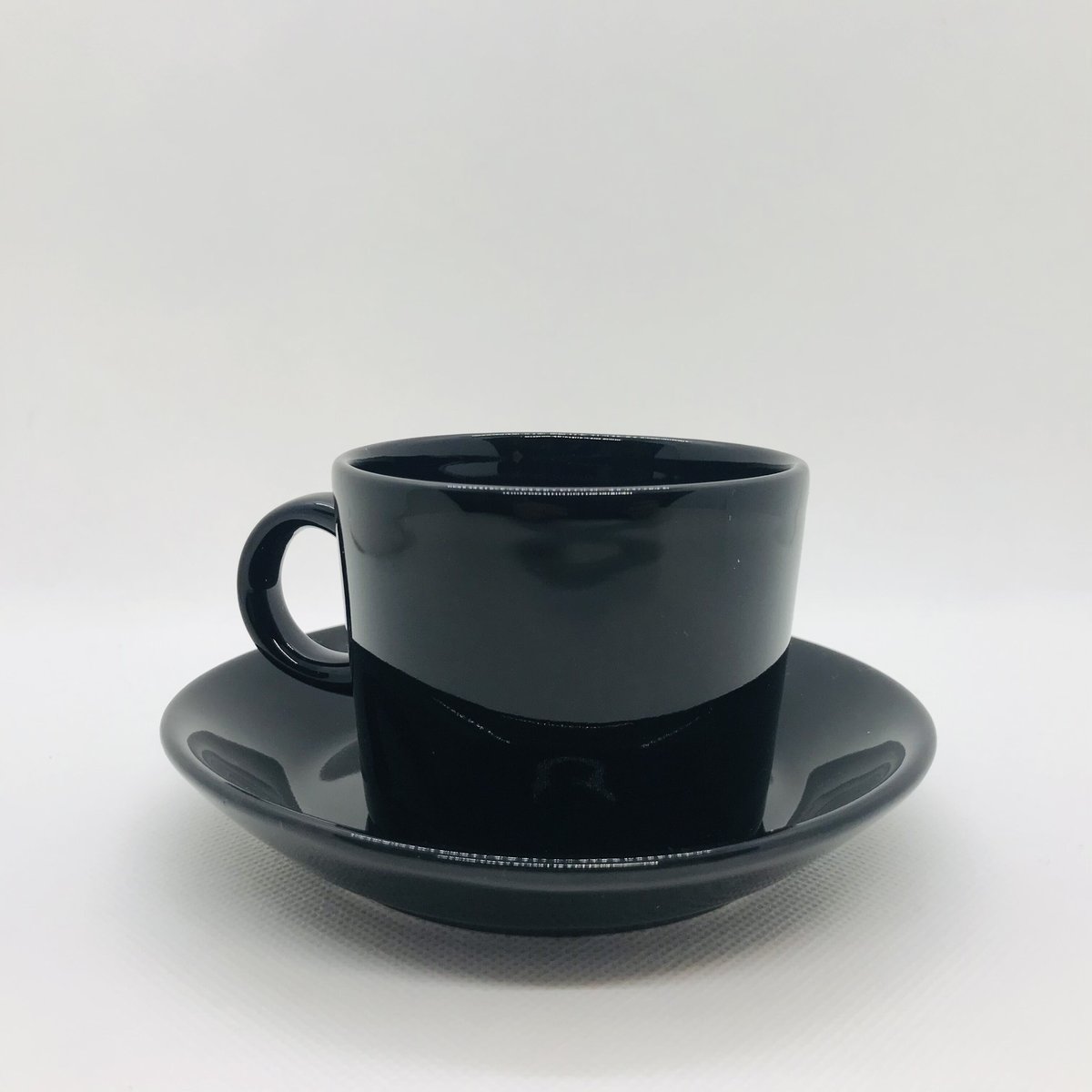 ARABIA》Teema ブラック 箱付きコーヒーカップ＆ソーサー2客