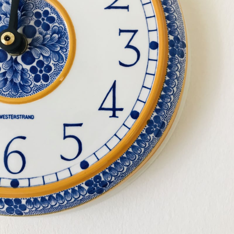 ブルー × イエロー 壁掛け時計《Rorstrand》 | sugallery