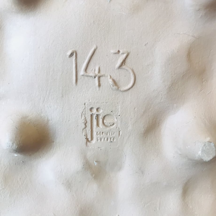 6082b4f3c9827a5365b308e9