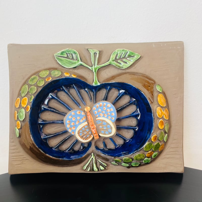 Jie Gantofta》リンゴと蝶 立体【Annika Khilman】 | sugallery