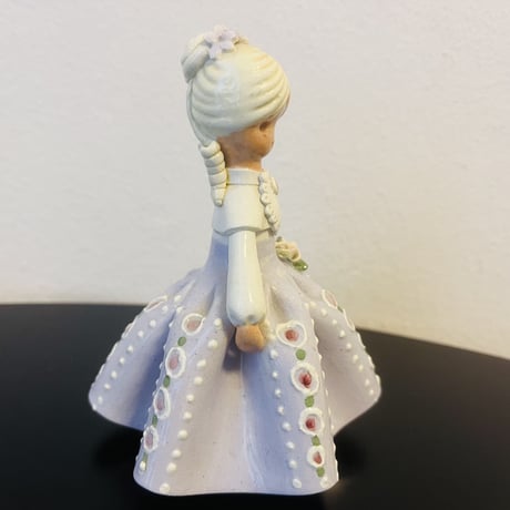 【Birdie Sahlberg】 紫のドレスの少女　Tyttö figuuri