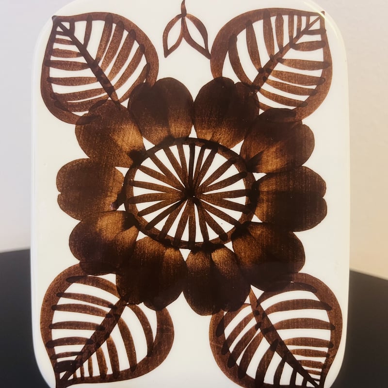 ARABIA》Kookki ブラウン カッティングボード【Gunvor Olin-Gron