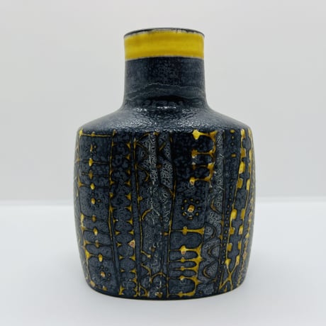 《Royal Copenhagen》  Baca イエロー×ブラック　フラワーベース　【Nils Thorsson】