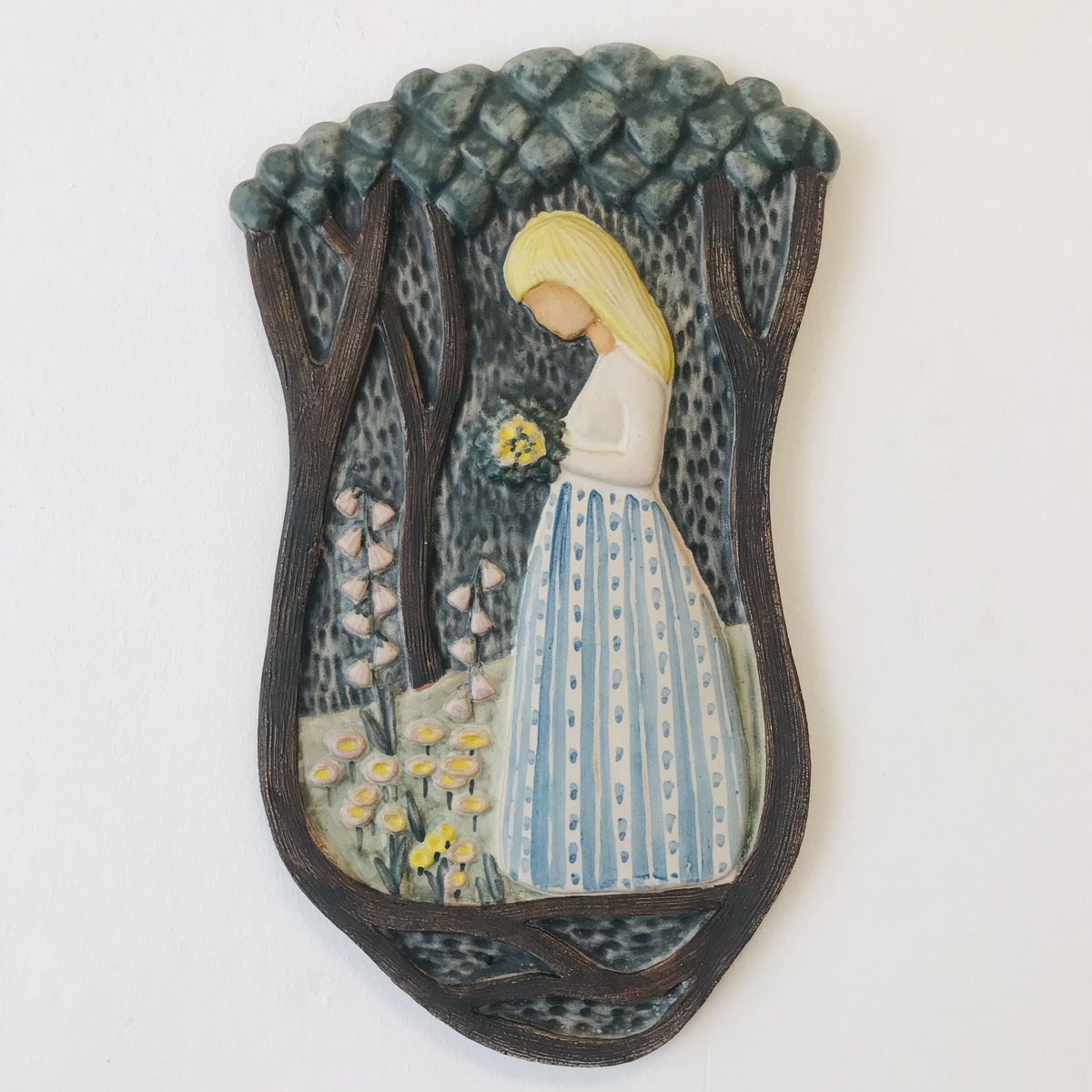 Irma Yourstone/ イルマ・ユアストン】森の中の少女 | sugallery