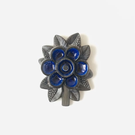 【Irma Yourstone/ イルマ・ユアストン】ネイビーのお花の陶板《Upsala　Ekeby》