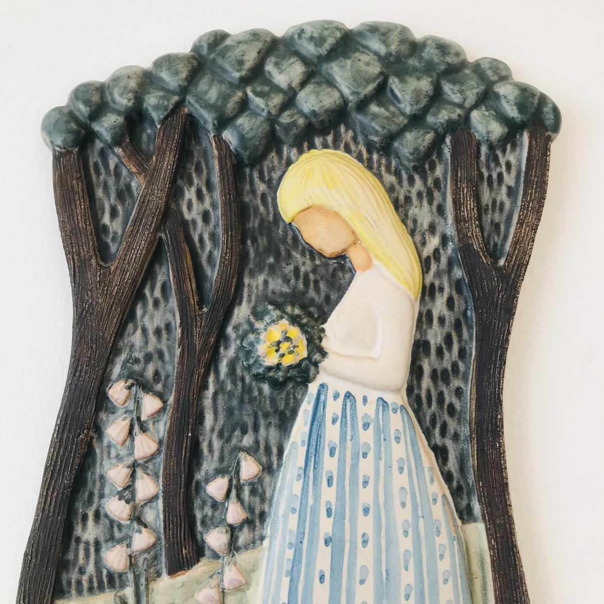 Irma Yourstone/ イルマ・ユアストン】森の中の少女 | sugallery