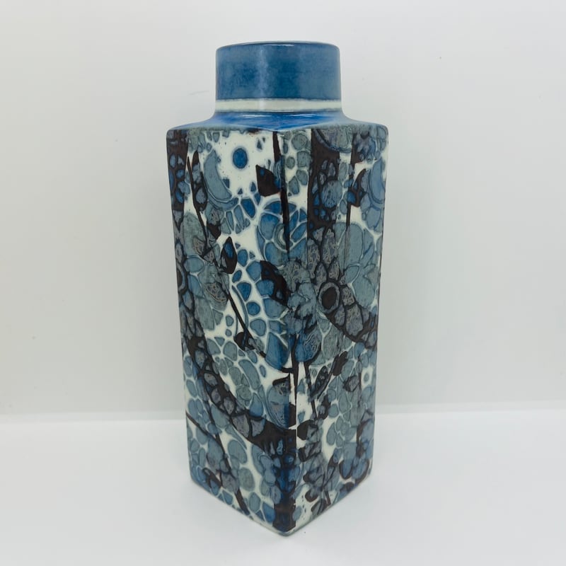 Royal Copenhagen》 Baca フラワーベース ブルー 【Nils Thor