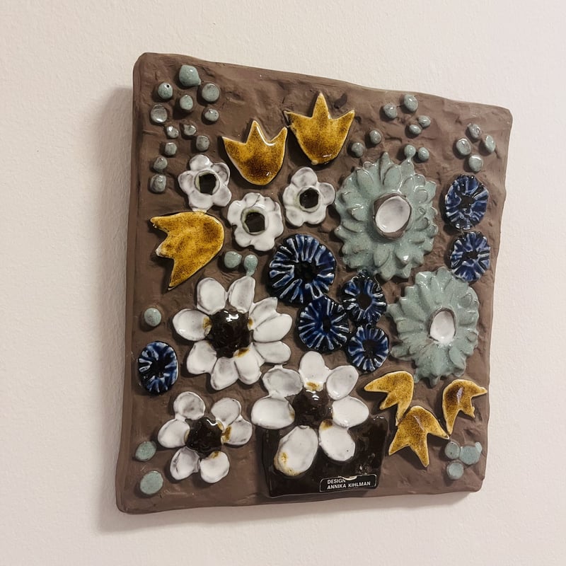 ☆ご予約品☆【Annika Kihlman/アニカ・キールマン】お花の陶板 ☆ご予約品☆【Annika Kihlman/アニカ・キールマン】お花の陶板