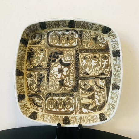 《Royal Copenhagen》  Baca シリーズ大型スクエアプレート