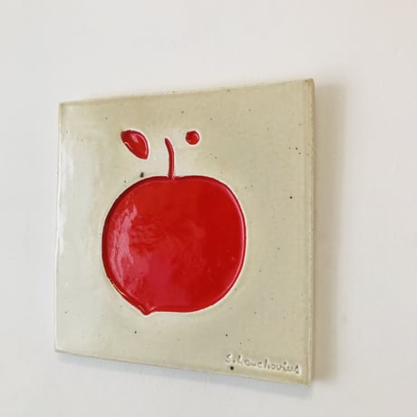 【Sylvia leuchovius 】赤いリンゴの陶板《Rörstrand》