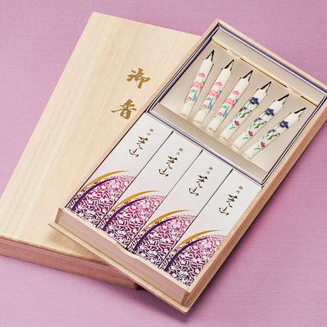 線香 贈答用 銘香芝山 桐箱 絵ろうそくセット 日本香堂 線香 煙の少ない ローソクセット 贈答品 ギフト 喪中見舞い お彼岸 お盆 法事 お香 992189