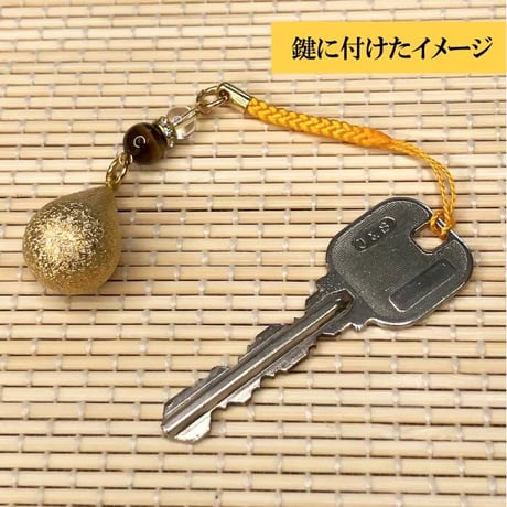 【送料無料】金黄水琴鈴（きんおう）雫形【 水琴鈴 鈴 パワーストーン 天然石 金運 タイガーアイ  水晶 金運  お守り ストラップ  御守り ケータイ 携帯 】