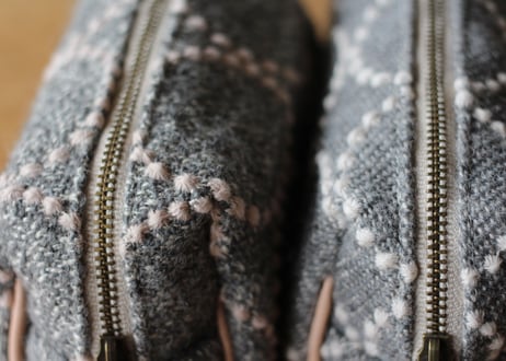 メイクポーチ　(ユーポーチ大)  　ウール地