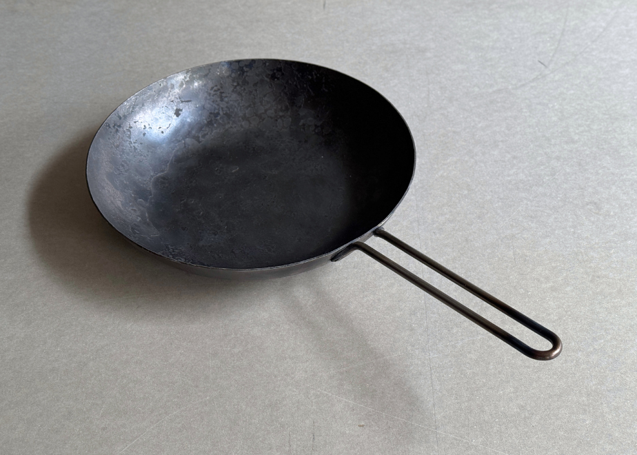 金属造形工房MAF  パン焼き器  鉄フライパン  新品未使用 メタルアートファクトリー 金属造型工房MAF 鉄のトーストパン M