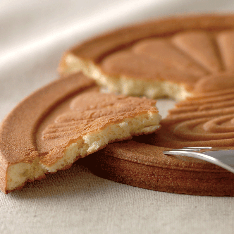 やわらか焼4枚箱入(1枚袋×4)【菊水紋】 | 亀井堂総本店