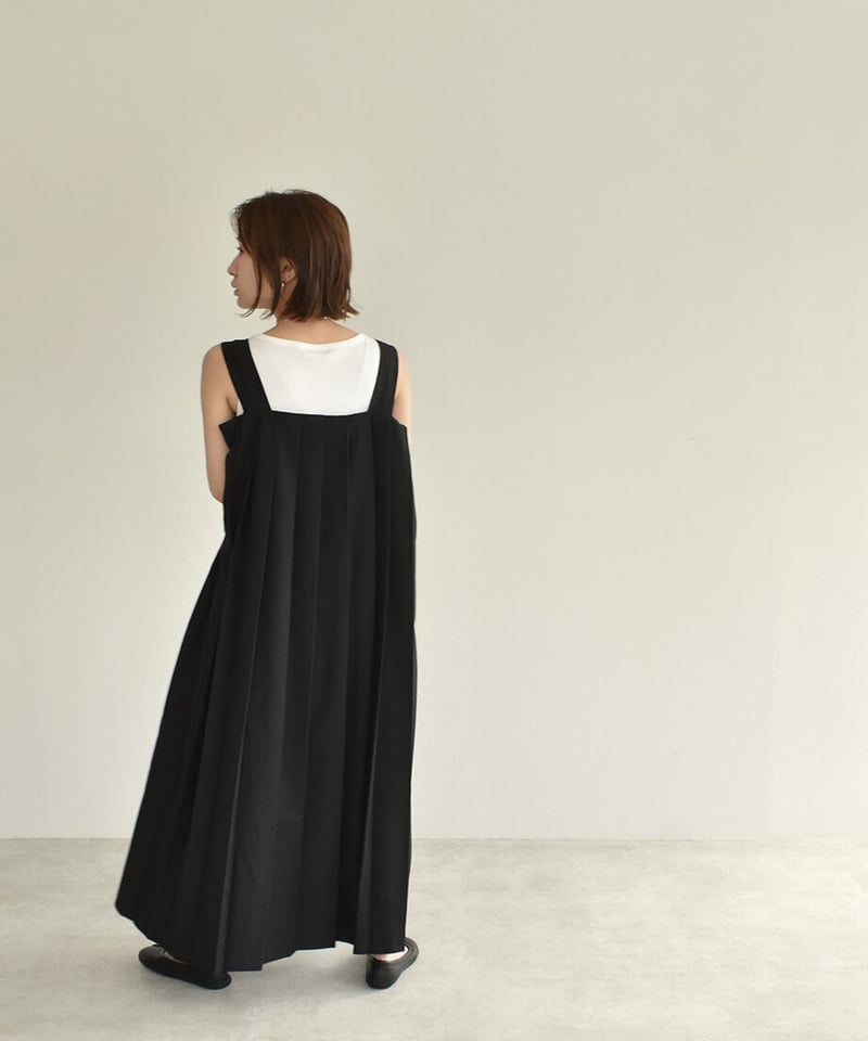 Pleats Volume Onepiece | cizatto