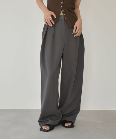 Deep Tuck Semiwide Pants bo2000-158