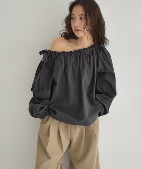 Mulchway Offshoulder Blouse t1911-353