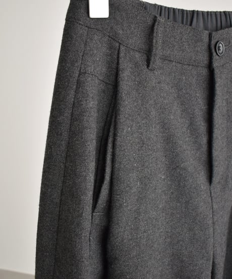 Wool Tuck Wide Pants bo2000-183