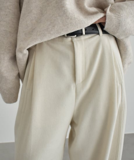 Wool Tuck Wide Pants bo2000-183
