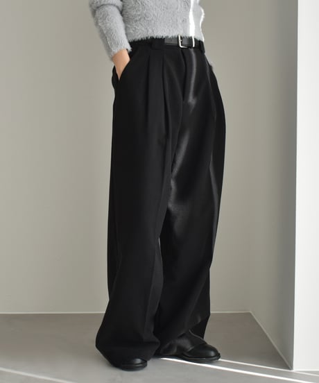 Wool Like Tuck Pants（Black）bo2000-182