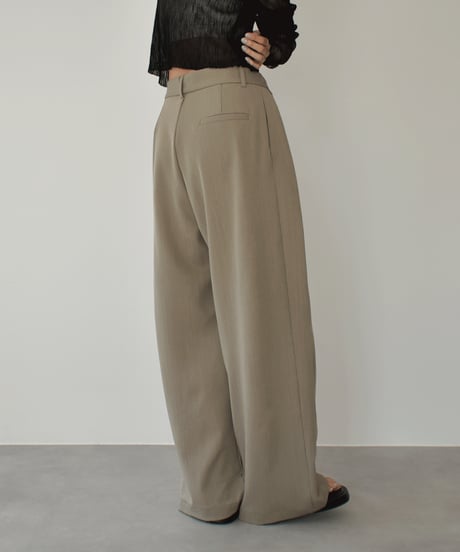 Deep Tuck Semiwide Pants bo2000-158