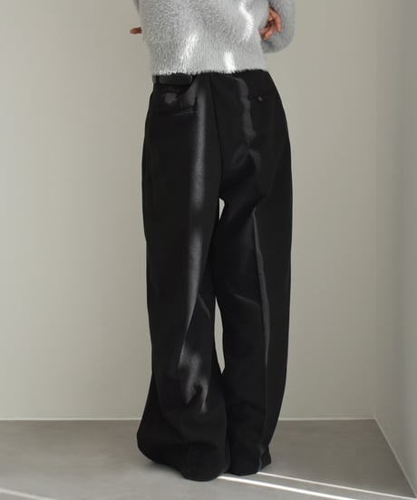 Wool Like Tuck Pants（Black）bo2000-182