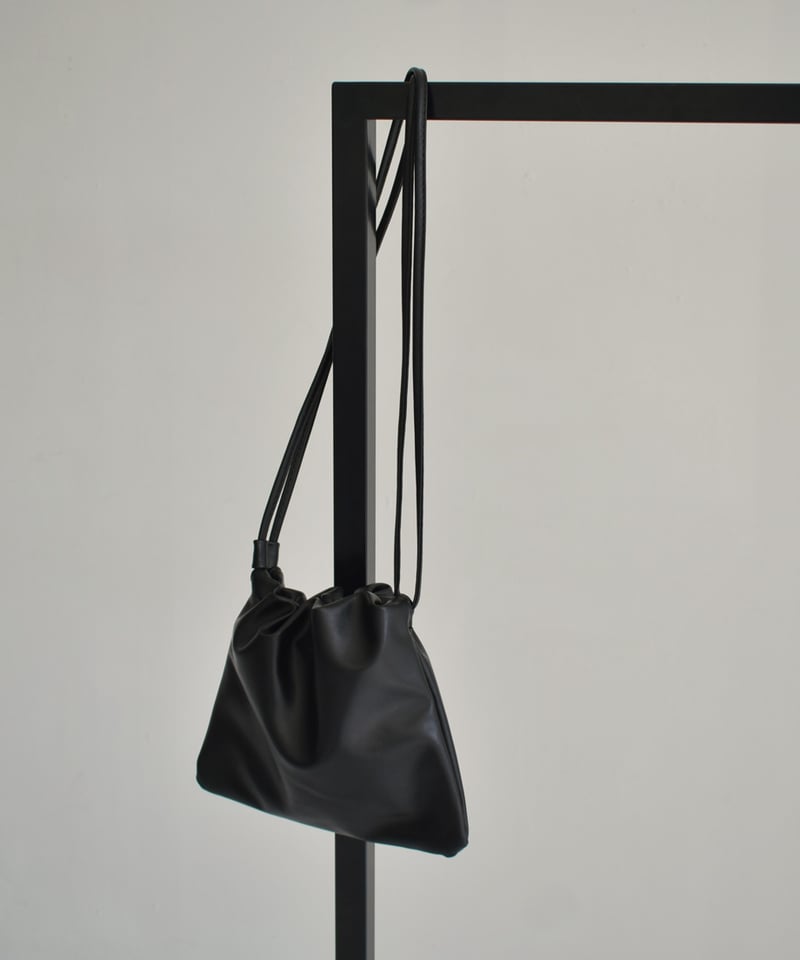 Drawstring Shoulder Bag b1910-36 | cizatto