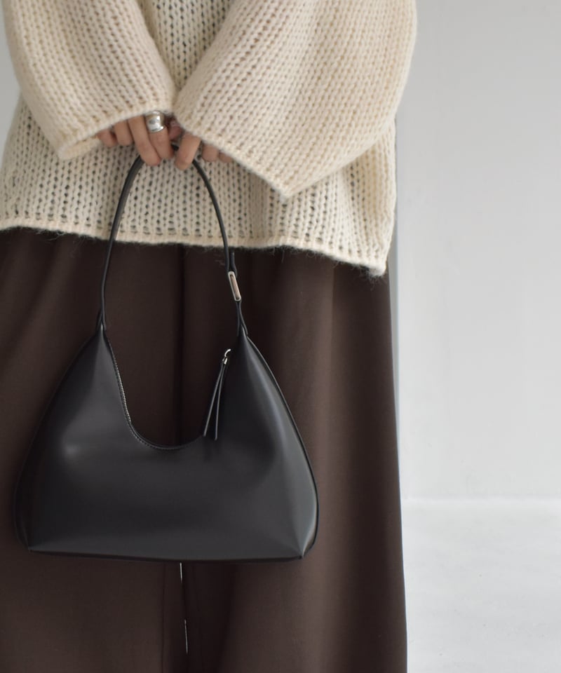 Onehandle Crescent Bag b1910-35 | cizatto