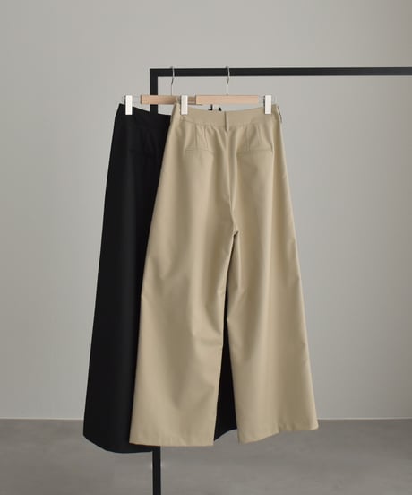 Three Tuck Wide Pants bo2000-181