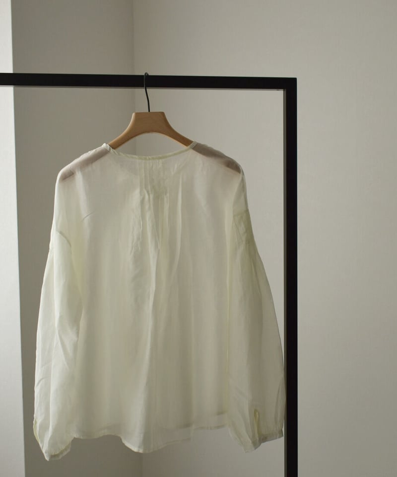 Sheer Tuck Blouse t1911-134 | cizatto