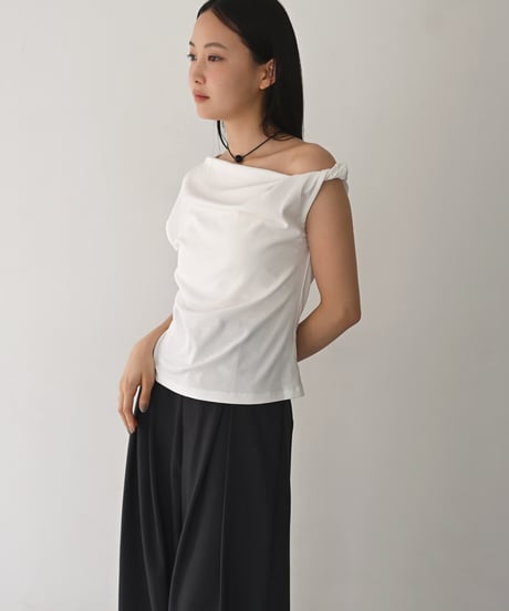 Asymmetry Twist Ahoulder Tops t1911-544