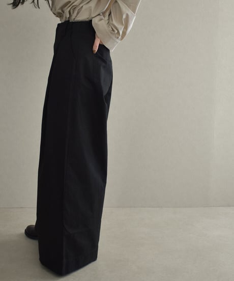 Tuck Wide Pants