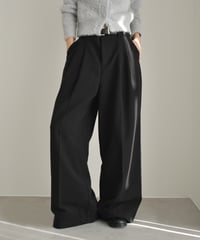 Wool Like Tuck Pants（Black）bo2000-182