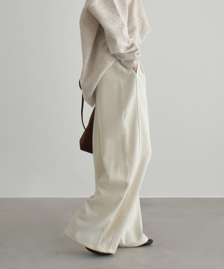 Wool Tuck Wide Pants bo2000-183