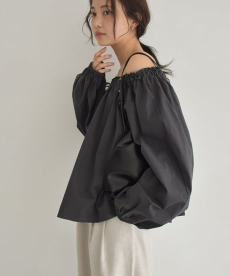 Mulchway Offshoulder Blouse t1911-353