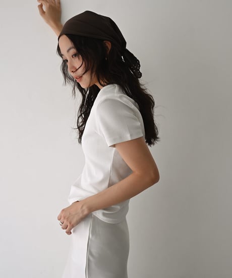 Uneck Tshirt t1911-553