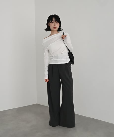 Oneshoulder Gather Drape Cutsew t1911-525