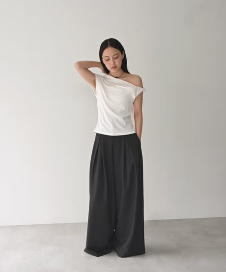 Asymmetry Twist Ahoulder Tops t1911-544