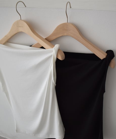 Asymmetry Twist Ahoulder Tops t1911-544