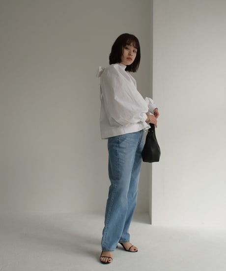 Bowtie Neck Volume Blouse t1911-180