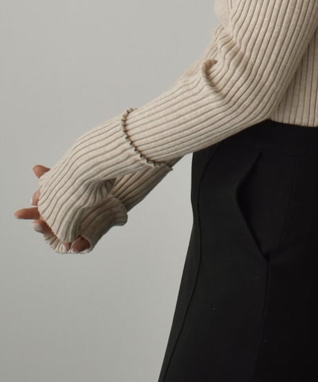 Fingerhole Turtle Neck Knit t1911-155