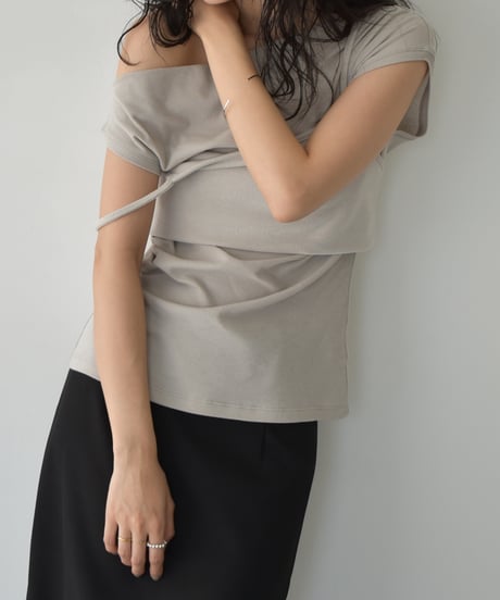 Asymmetry Gather Tops t1911-537