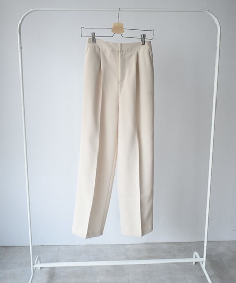Center Press Straight Pants bo2000-25