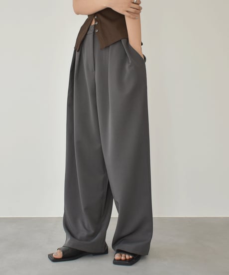 Deep Tuck Semiwide Pants bo2000-158