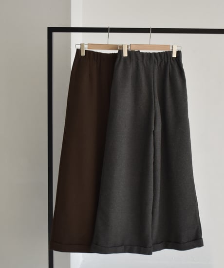 Wool Like Tuck Wide Pants bo2000-137