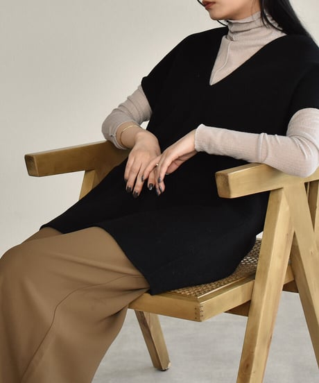 Centerseam Sheer Tops